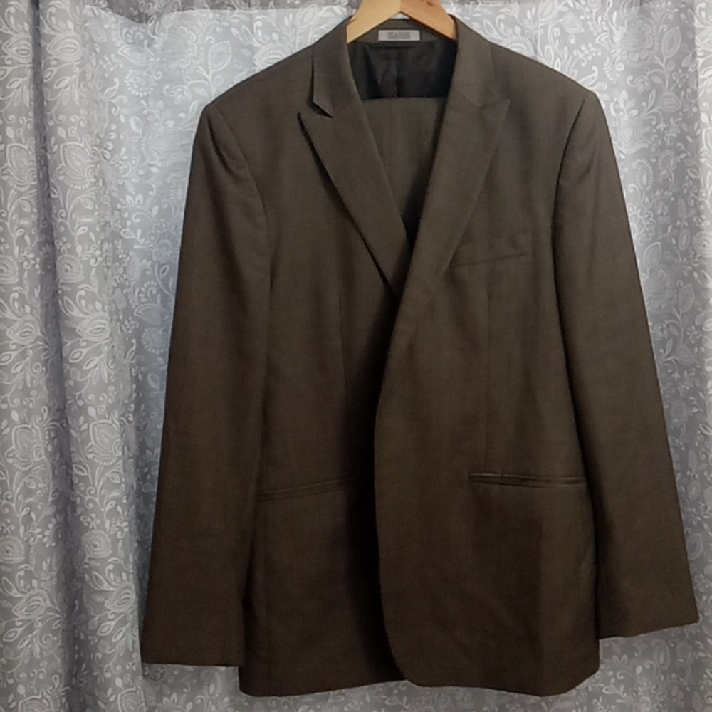 Men's suit